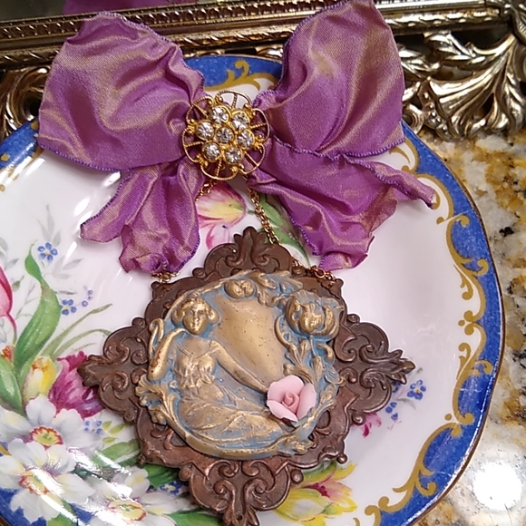 🌺🌷 vintage brooch by Portland artist - Picture 2 of 5